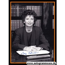 Autogramm Politik | Irland | Mary ROBINSON | Präsident 1990-1997 | 1990er Foto (Portrait SW) 2