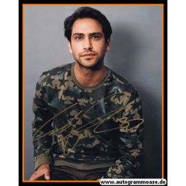 Autogramm Film (UK) | Luke PASQUALINO | 2010er Foto (Portrait Color XL)