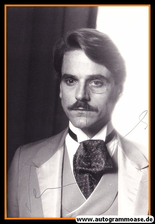 Autogramm Film (UK) | Jeremy IRONS | 1980er Foto (Portrait SW)