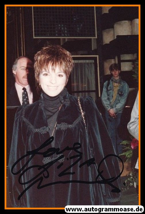 Autogramm Film (USA) | Liza MINNELLI | 2000er Foto (Portrait Color)