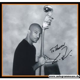 Autogramm Bass (USA) | Eric REVIS | 2000er Foto (Portrait SW XL)