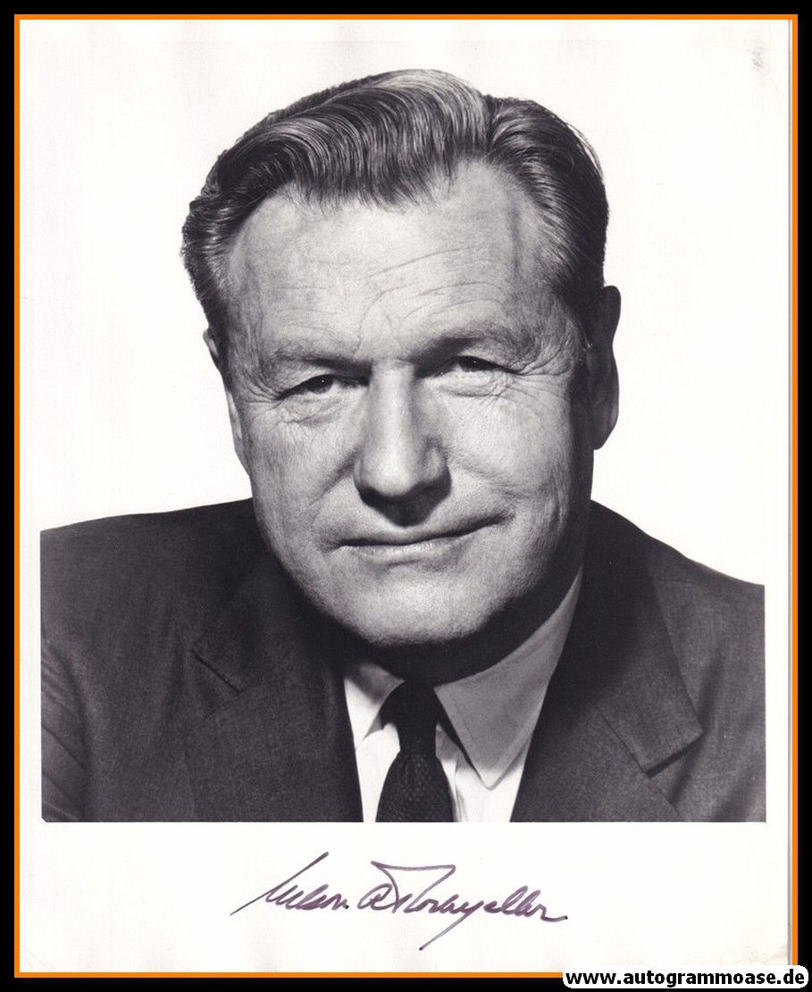 Autogramm Politik (USA) | Nelson A. ROCKEFELLER | VPOTUS | 1960er (Portrait SW XL)