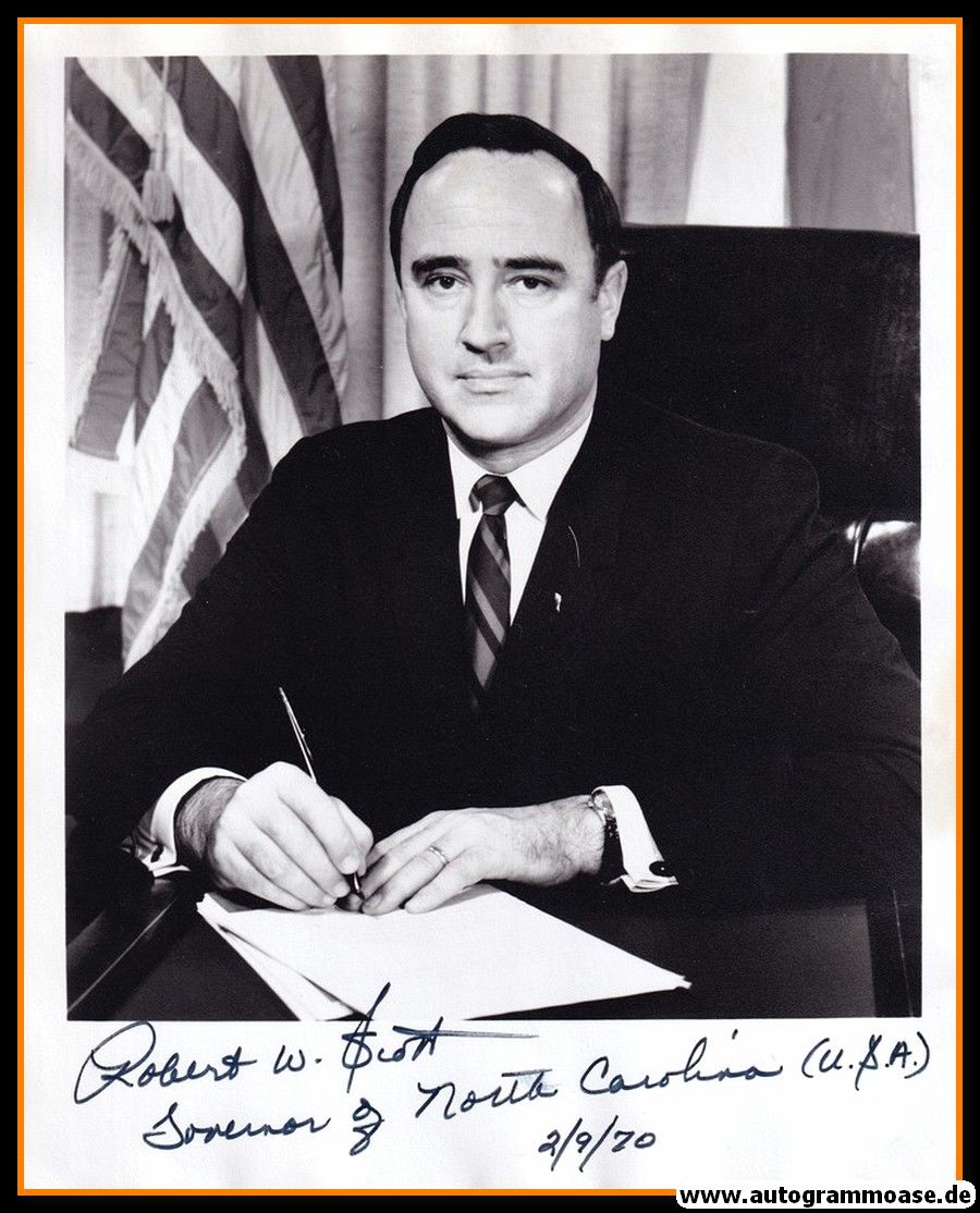 Autogramm Politik (USA) | Robert W. SCOTT | Gov. N.C. | 1960er (Portrait SW XL)