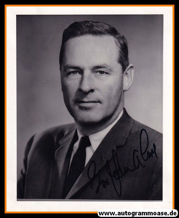 Autogramm Politik (USA) | John A. LOVE | Gov. Colo. | 1960er Foto (Portrait SW)