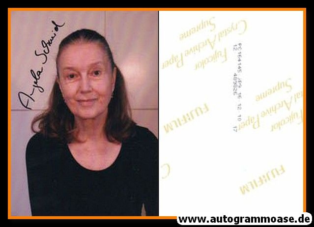 Autogramm Schauspieler | Angela SCHMID | 2010er Foto (Portrait Color)
