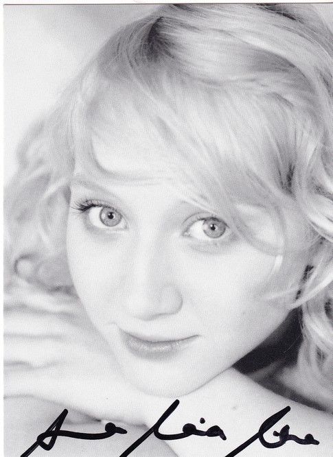 Autogramm Schauspieler | Anna Maria MÜHE | 2010er (Portrait SW) 1