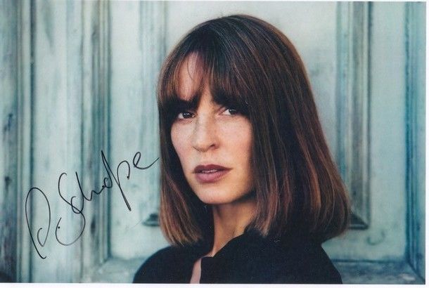 Autogramm Schauspieler | Anneke SCHWABE | 2010er Foto (Portrait Color) 2