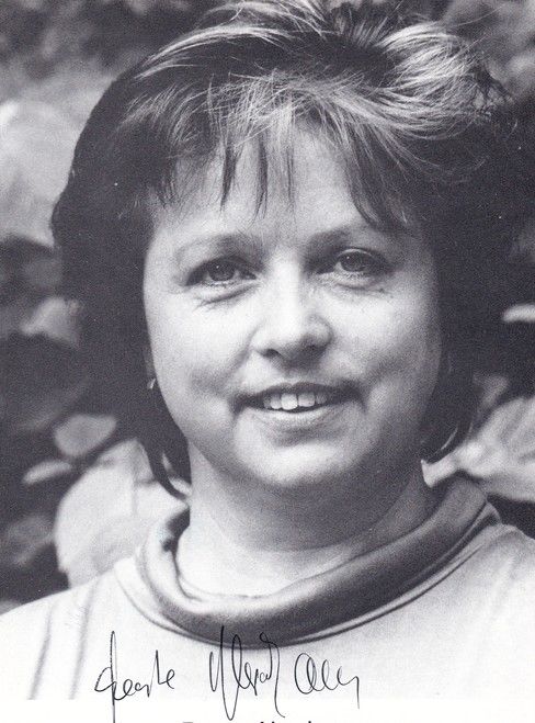 Autogramm Schauspieler | Beate ABRAHAM | 1990er (Portrait SW)
