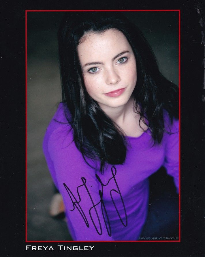 Autogramm Film (AUS) | Freya TINGLEY | 2010er Foto (Portrait Color XL)