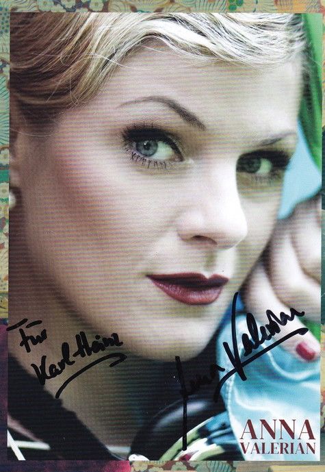Autogramm Schlager | Anna VALERIAN | 2010er (Portrait Color)