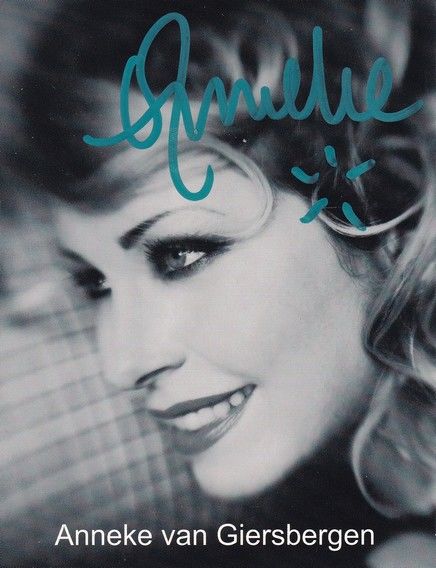 Autogramm Rock (NL) | Anneke VAN GIERSBERGEN | 2000er (Portrait SW)
