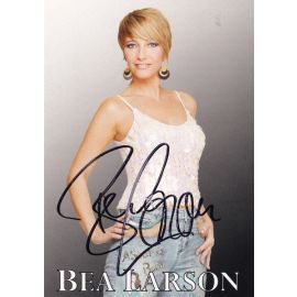 Autogramm Schlager | Bea LARSON | 2009 "Tausendmal" (Portrait Color) WPL