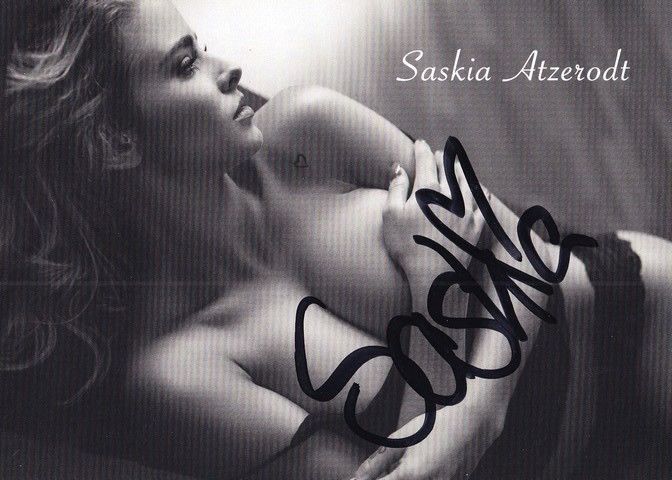 Autogramm Model | Saskia ATZERODT | 2010er (Portrait SW) Playmate