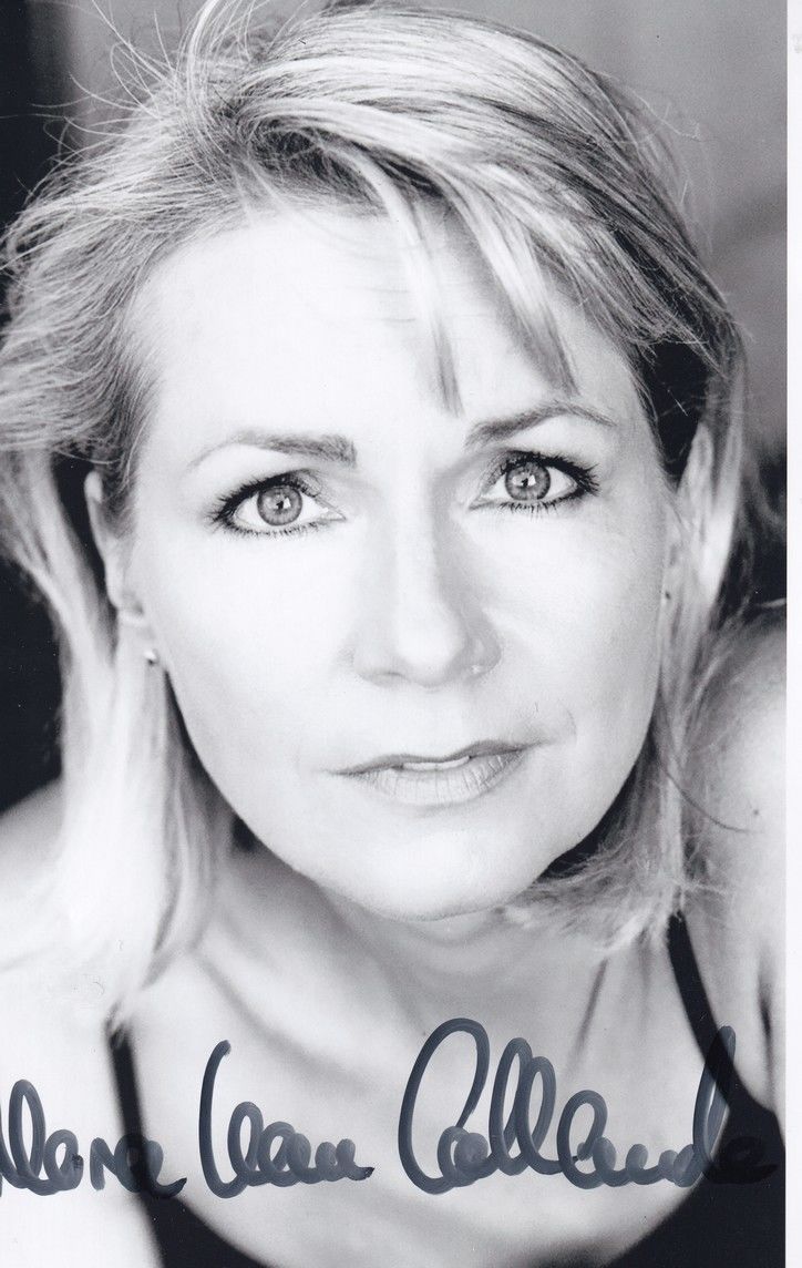 Autogramm Schauspieler | Nora VON COLLANDE | 2000er Foto (Portrait SW XL)