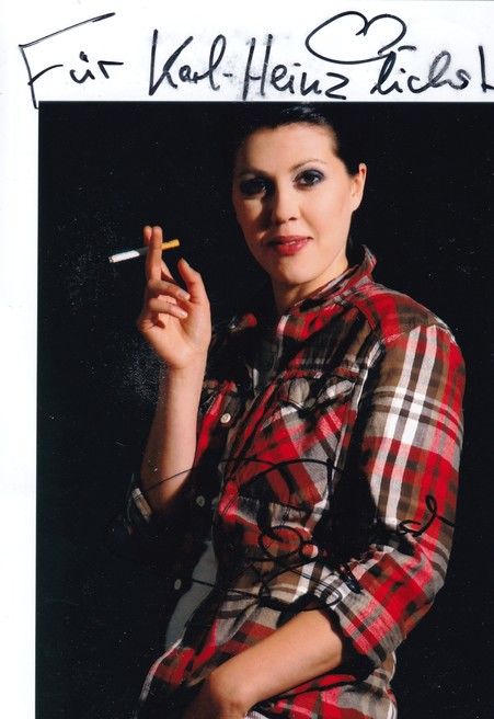 Autogramm Schauspieler | Daniela GOLPASHIN | 2010er Foto (Portrait Color)