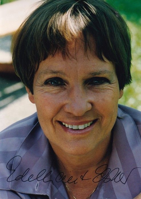 Autogramm Schauspieler | Edeltraut ELSNER | 2000er Foto (Portrait Color)