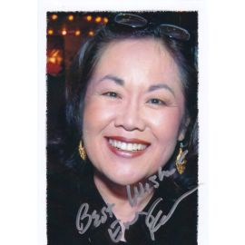 Autogramm Film (USA) | Emily KURODA | 2000er Foto (Portrait Color)