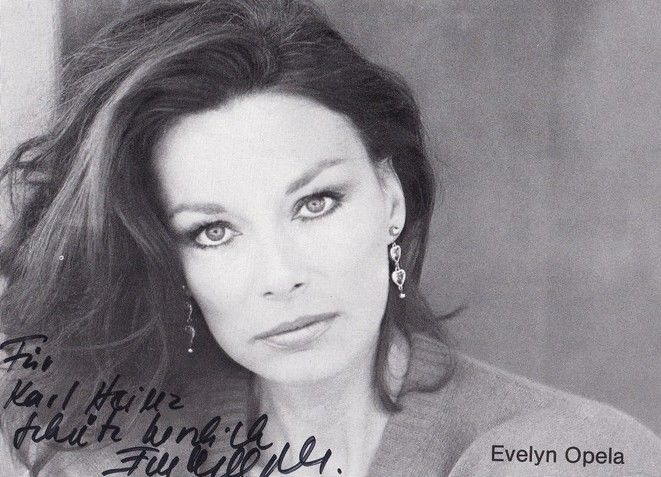 Autogramm Schauspieler | Evelyn OPELA | 1990er (Portrait SW) 1