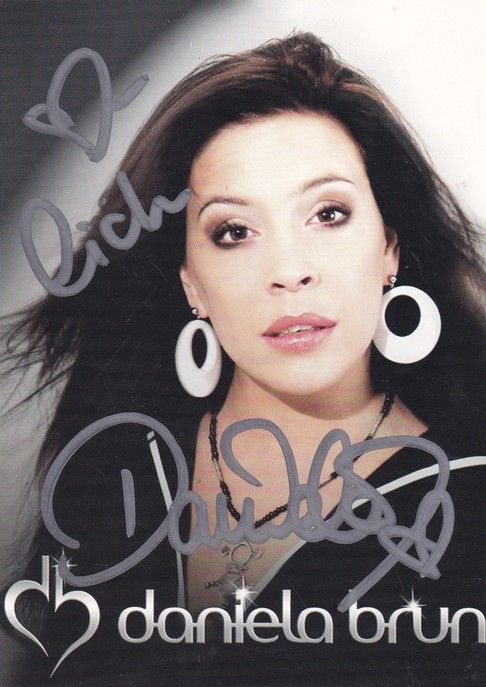 Autogramm Pop | Daniela BRUN | 2010er (Portrait Color) 