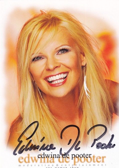 Autogramm Pop | Edwina DE POOTER | 2010er (Portrait Color) Palm