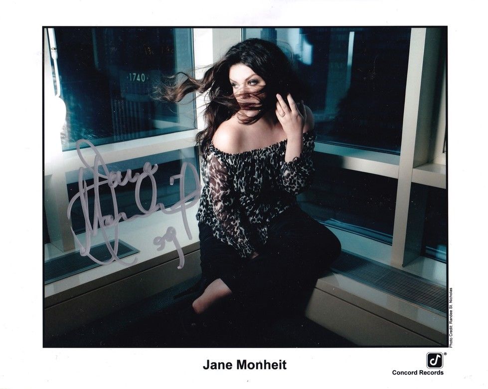 Autogramm Jazz (USA) | Jane MONHEIT | 2010er Foto (Portrait Color XL) Concord