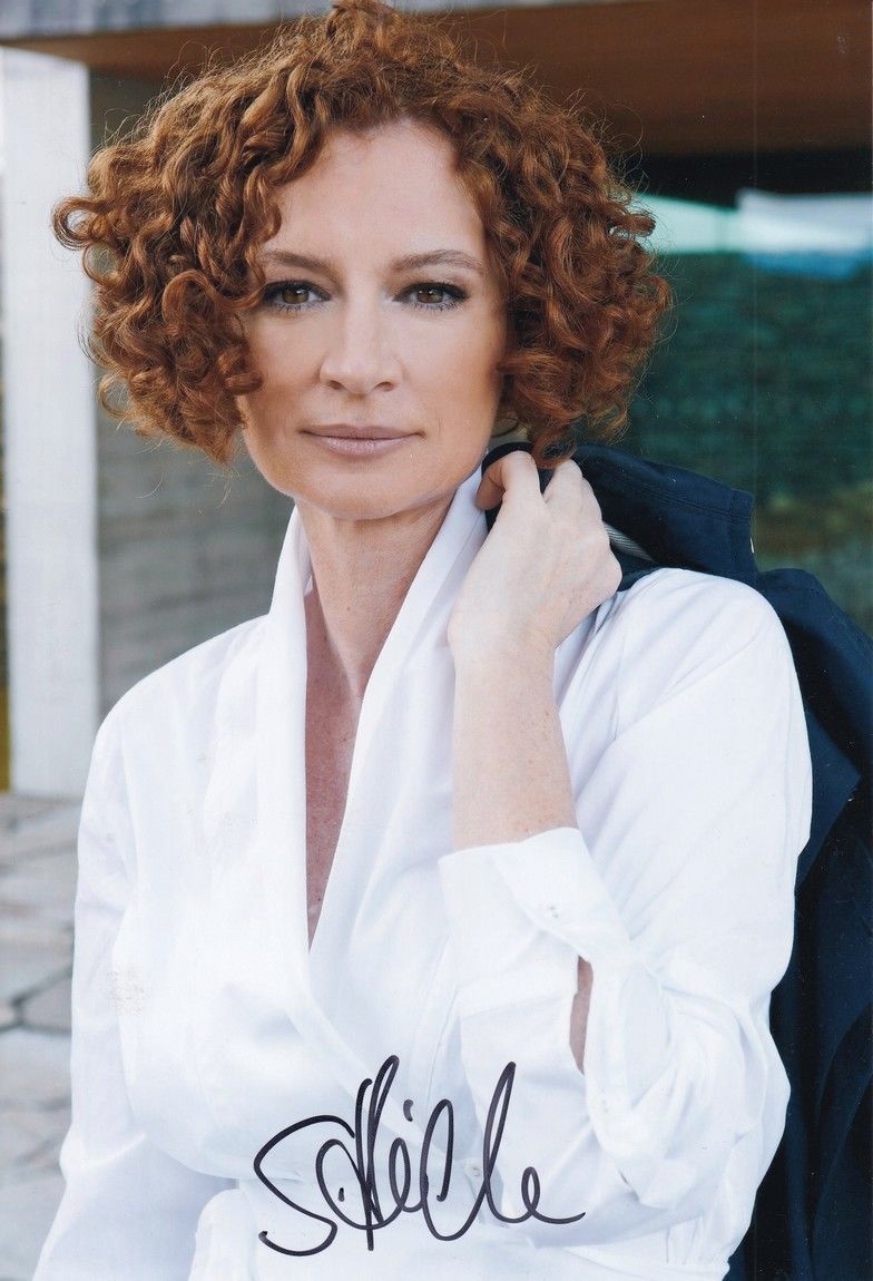 Autogramm Schauspieler | Susanne STEIDLE | 2010er Foto (Portrait Color XL) 2