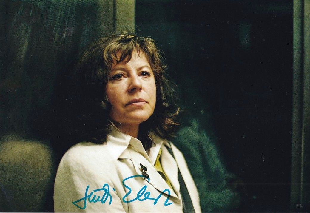 Autogramm Schauspieler | Gundi ELLERT | 2010er Foto (Portrait Color XL)