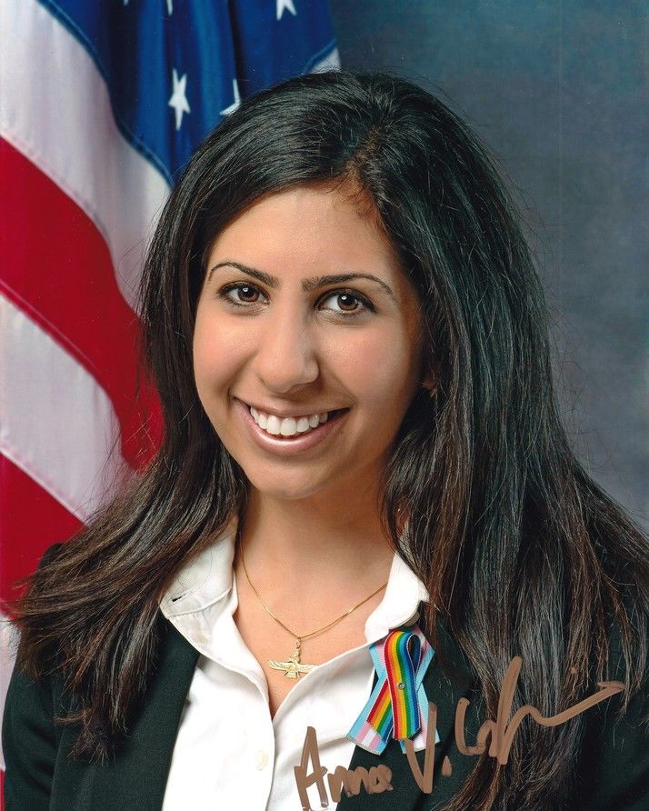 Autogramm Politik (USA) | Anna ESKAMANI | Rep. FL | 2018 Foto (Portrait Color XL)