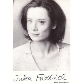 Autogramm Schauspieler | Inka FRIEDRICH | 1990er (Portrait SW Rüdel) Wiese