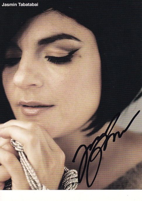 Autogramm Schauspieler | Jasmin TABATABAI | 2000er (Portrait Color) Broede