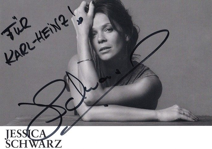 Autogramm Schauspieler | Jessica SCHWARZ | 2010er (Portrait SW) Broadway
