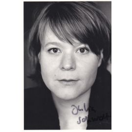 Autogramm Schauspieler | Julia SCHMIDT | 2004 (Portrait SW) Danielewicz