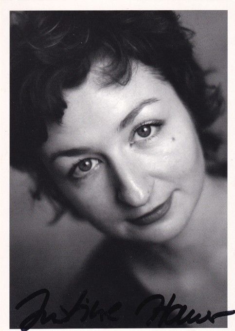 Autogramm Schauspieler | Justine HAUER | 2000er (Portrait SW)
