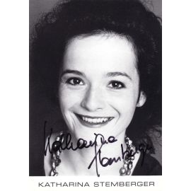 Autogramm Schauspieler | Katharina STEMBERGER | 2000er (Portrait SW) Guldener