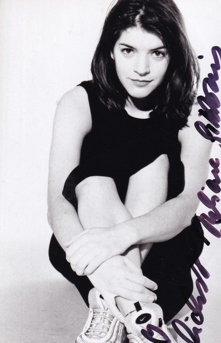 Autogramm Schauspieler | Juliane GIBBINS | 2000er Foto (Portrait SW)
