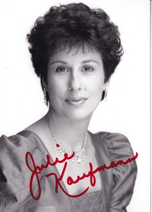 Autogramm Klassik (USA) | Julie KAUFMANN | 1990er Foto (Portrait SW)