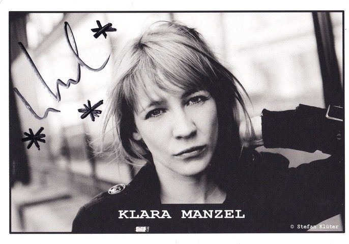 Autogramm Schauspieler | Klara MANZEL | 2010er (Portrait SW) Klüter
