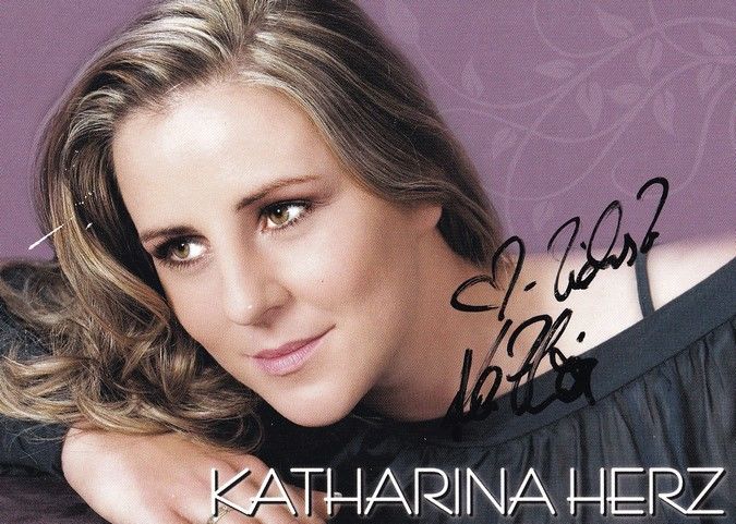 Autogramm Schlager | Katharina HERZ | 2011 "Die Liebe Lebt" (Tyrolis)