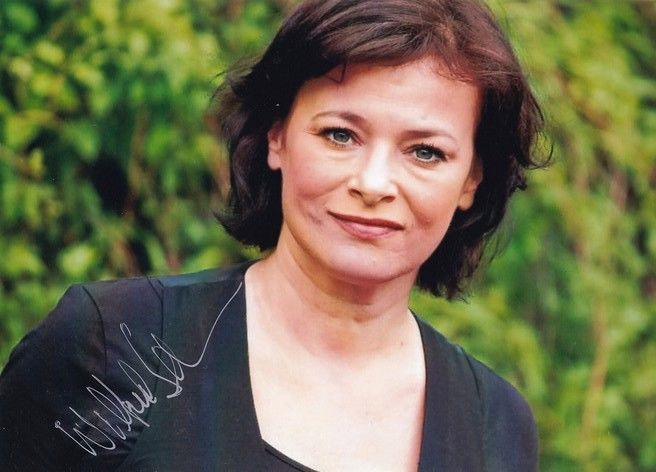 Autogramm Schauspieler | Wiltrud SCHREINER | 2010er Foto (Portrait Color)