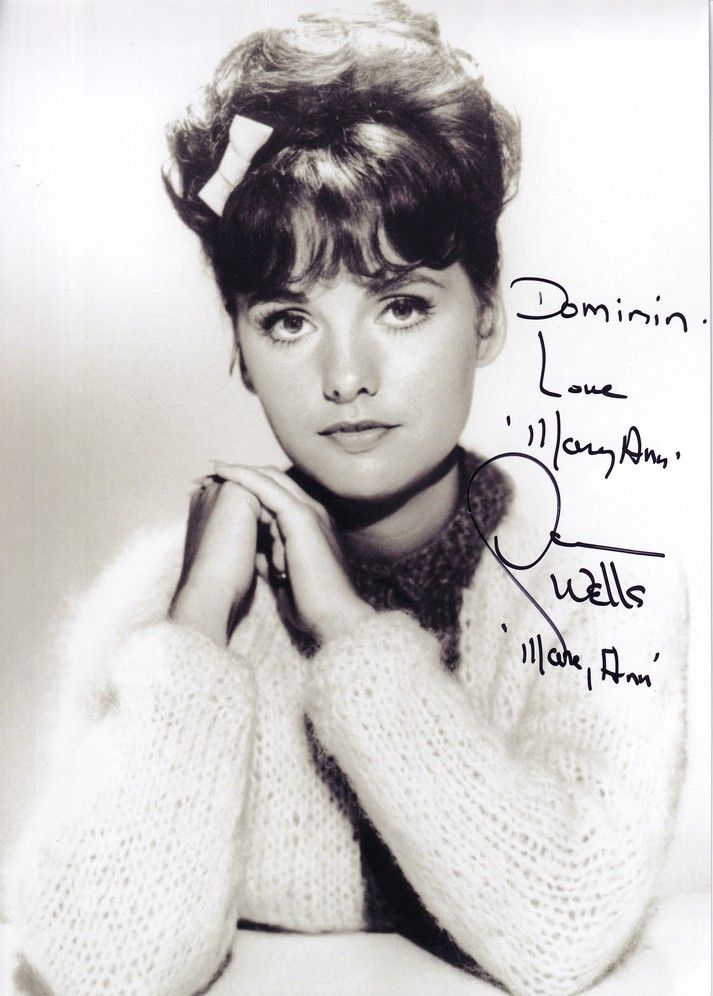 Autogramm Film (USA) | Dawn WELLS | 1963 "Gilligans Island" (Portrait SW XL)