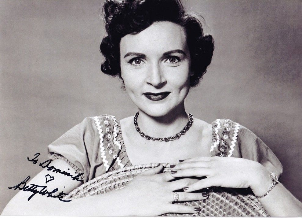 Autogramm Film (USA) | Betty WHITE | 1950er (Portrait SW XL)