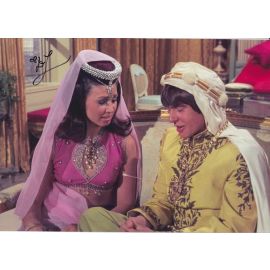 Autogramm Film (USA) | Donna LOREN | 1967 "The Monkees" (Filmszene Color XL) 2