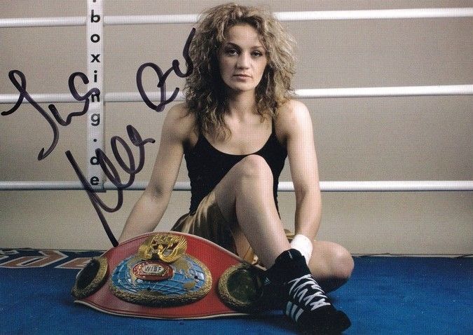 Autogramm Boxen | Ina MENZER | 2000er (Portrait Color Spotlight) Boge