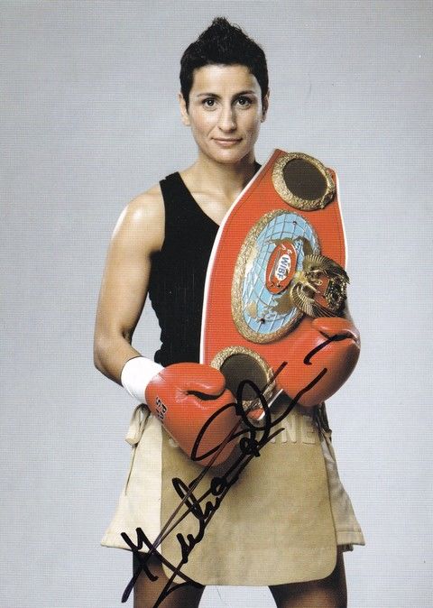 Autogramm Boxen | Julia SAHIN | 2000er (Portrait Color Universum) Leidig