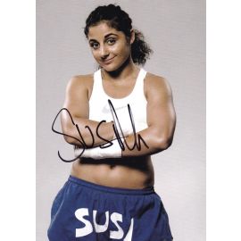Autogramm Boxen | Susianna KENTIKIAN | 2000er (Portrait Color Spotlight) 