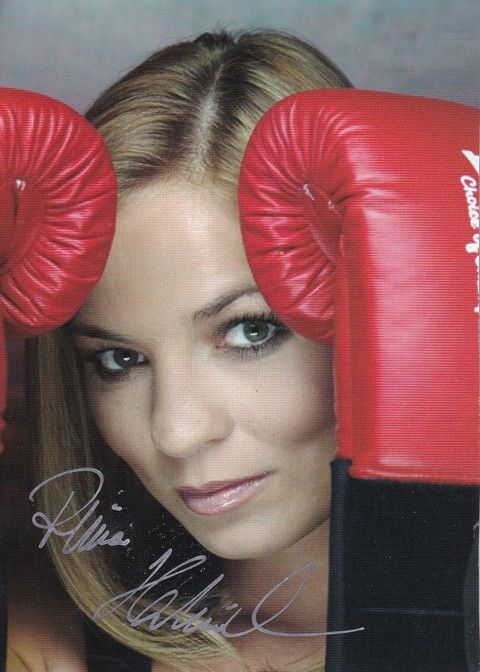 Autogramm Boxen | Regina HALMICH | 2000er (Portrait Color Universum ZDF)
