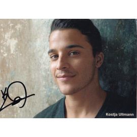 Autogramm Schauspieler | Kostja ULLMANN | 2000er (Portrait Color) Maas