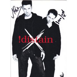 Autogramme Pop | !DISTAIN | 2004 "25 Frames A Second" (Portrait SW) Chrom