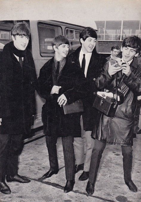 AK Pop (UK) | THE BEATLES | 1963 (Portrait SW Heathrow)