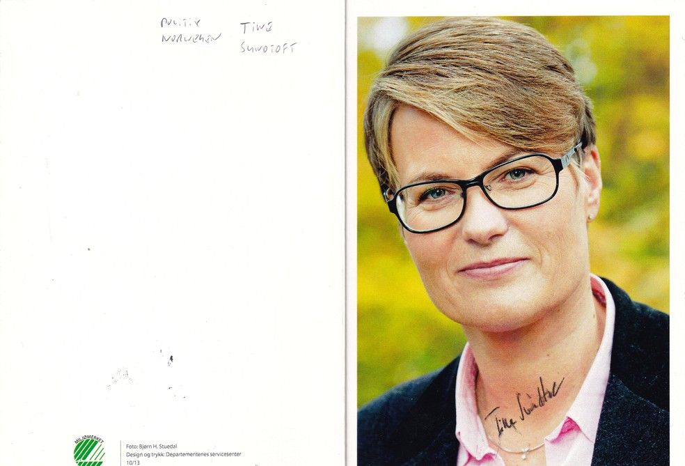 Autogramm Politik | Norwegen | Tine SUNDTOFT | 2010er (Portrait Color) Umweltminister